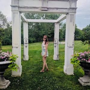 Meet your Posher, Hannah